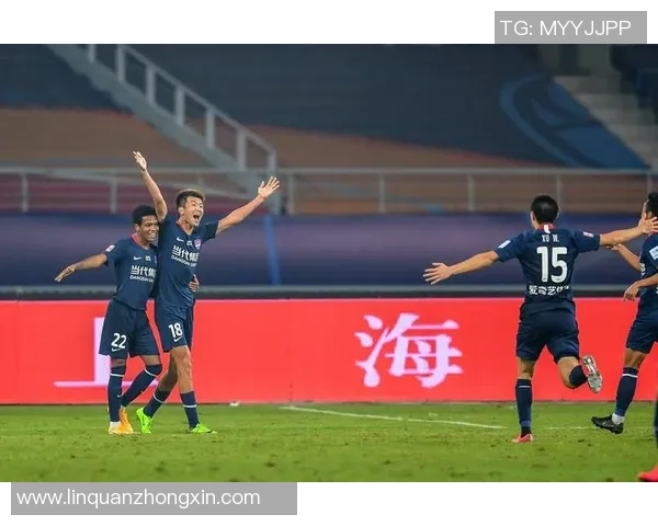 赛后分析：上海足球队与重庆足球队的战术意识与表现对比