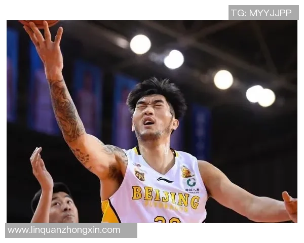 重庆篮球队的个人能力揭秘：球员成长与战术分析全景呈现