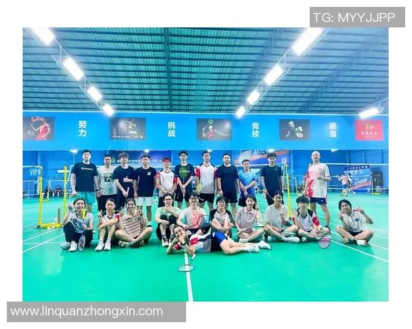 重庆羽毛球队与杭州羽毛球队赛后复盘团队协作的成功与不足分析