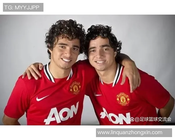 当初暗恋的他如今已是绿茵场上的耀眼足球明星